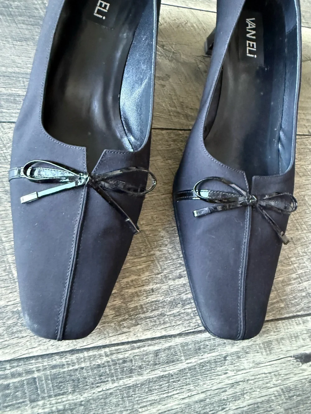 Vaneli Black Shoes Square-Toe Block Kitten Heels Short Pumps Bow Accent Size 11
